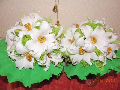 Лот: 3531615. Фото: 1. лилии конфетный букет. Букеты из конфет, игрушек