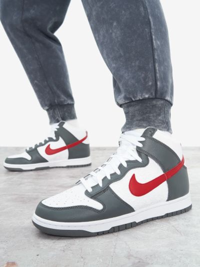 Лот: 22456810. Фото: 1. Кеды мужские Nike Dunk High Retro... Другое (одежда, обувь, галантерея)