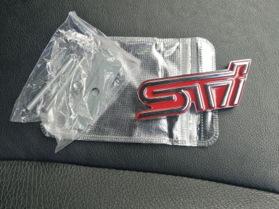 Лот: 16278512. Фото: 1. Шильдик эмблема значек STI Subaru. Детали тюнинга