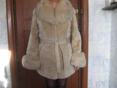 Лот: 1285600. Фото: 1. мутоновая шуба 44-46 размер.Красивая... Верхняя одежда
