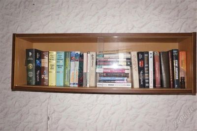Лот: 2680856. Фото: 1. Полка книжная со стеклом. Гостиные, стенки, горки