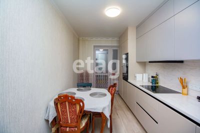 Лот: 25290796. Фото: 1. 3-комн. квартира , Красноярск... Квартиры, студии