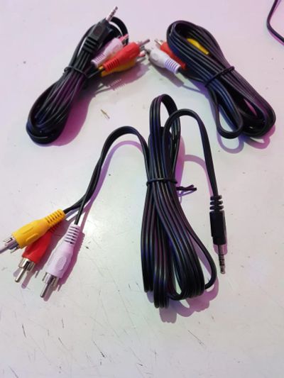 Лот: 9024370. Фото: 1. 3.5 - 3RCA кабель для передачи... Шнуры, кабели, разъёмы