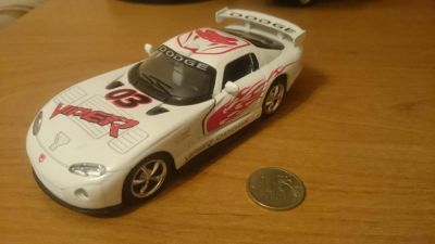 Лот: 7763080. Фото: 1. dodge viper. Автомоделизм
