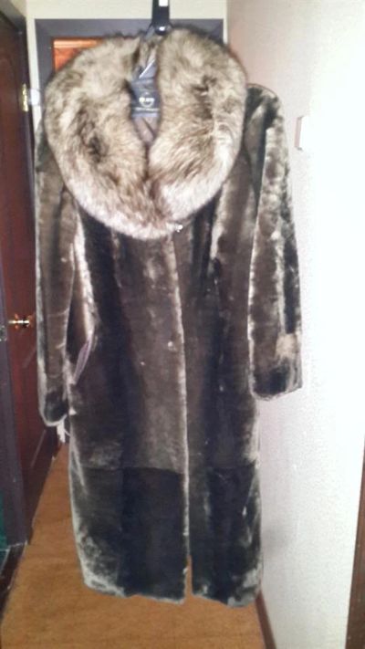 Лот: 3393755. Фото: 1. Продам шубу мутоновую. Верхняя одежда
