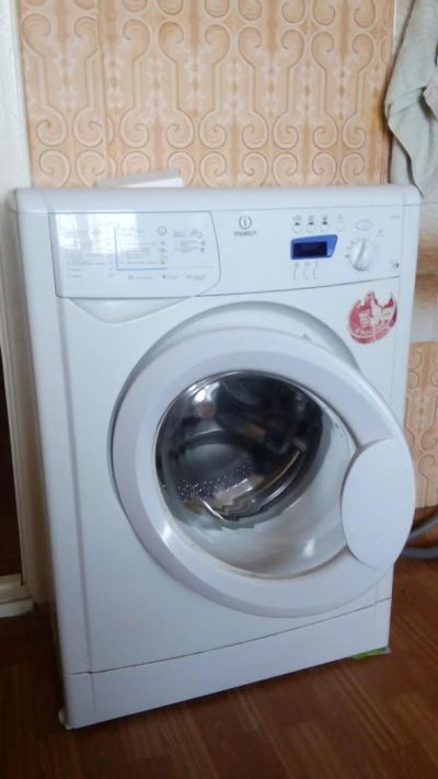Лот: 5645232. Фото: 1. Стиральная машина Indesit WIUE... Стиральные машины