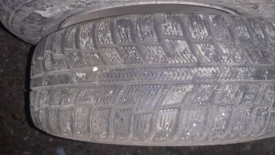 Лот: 14981289. Фото: 1. Kumho 185/70 R14 2 шт на штамповках. Шины на дисках