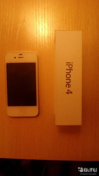 Лот: 8685066. Фото: 1. iPhone 4 на 8gb. Смартфоны