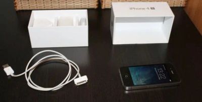 Лот: 6803692. Фото: 1. iPhone 4s 16gb, черный, комплект... Смартфоны