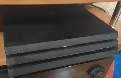 Лот: 18272730. Фото: 1. Ps4 pro 1tb 5.05. Игровые приставки, консоли