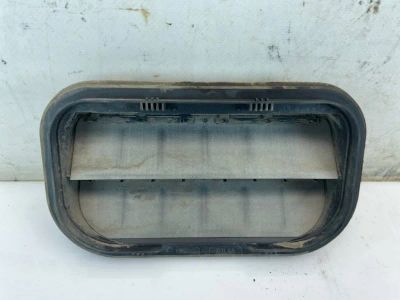 Лот: 24965233. Фото: 1. решетка вентиляционная Ford Focus... Двигатель и элементы двигателя