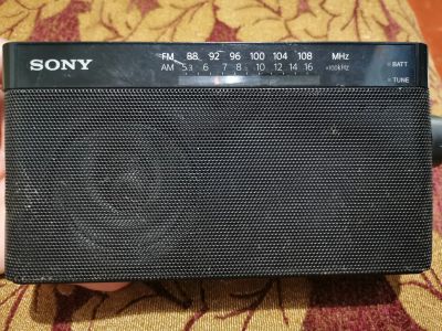 Лот: 25552288. Фото: 1. Радиоприемник Sony ICF-306. Тюнеры, радиоприёмники