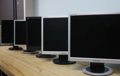Лот: 16650398. Фото: 1. Монитор 17 дюймов в ассортименте... ЖК-мониторы