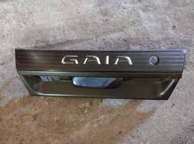 Лот: 5800739. Фото: 1. Накладка задней двери Toyota Gaia... Кузов