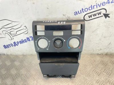 Лот: 25513203. Фото: 1. рамка климат контроля toyota Corolla... Двигатель и элементы двигателя