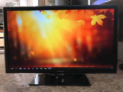 Лот: 25798104. Фото: 1. Телевизор 40" Samsung UE40D5520RW. Телевизоры