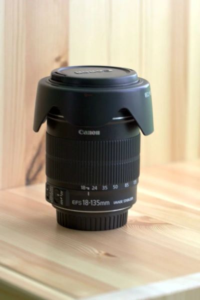 Лот: 3999124. Фото: 1. Объектив Canon EF-S 18-135 f/3... Объективы