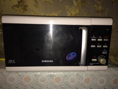 Лот: 6614734. Фото: 1. Микроволновая печь Samsung GE107WR. Микроволновки, мини-печи