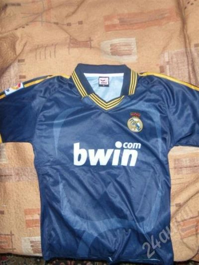 Лот: 388889. Фото: 1. футболка от формы Реал Мадрид. Униформа