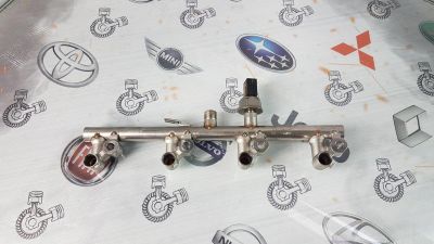 Лот: 23583684. Фото: 1. Регулятор давления топлива Mercedes-Benz... Топливная система