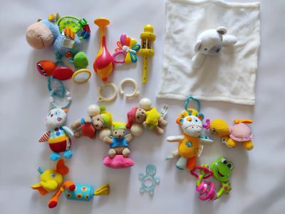 Лот: 23600580. Фото: 1. Игрушки в кроватку, коляску. Игрушки... Развивающие
