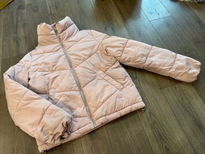 Лот: 23717809. Фото: 1. Куртка Stradivarius 42. На 44... Верхняя одежда