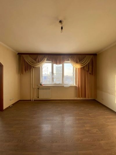 Лот: 20766137. Фото: 1. Продам 4-комн. кв. 82 кв.м. Красноярск... Квартиры, студии