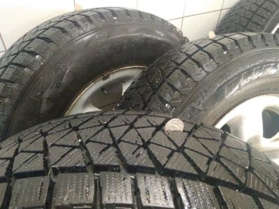 Лот: 16621145. Фото: 1. Шины зимние ( липучка) Bridgestone... Шины на дисках