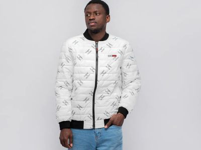 Лот: 20665741. Фото: 1. Куртка Tommy Hilfiger. Верхняя одежда