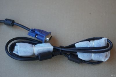 Лот: 13683503. Фото: 1. Кабель VGA-VGA с ферритовыми кольцами... Шлейфы, кабели, переходники