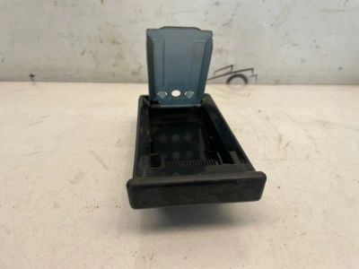 Лот: 21702254. Фото: 1. пепельница Nissan Almera N16. Двигатель и элементы двигателя
