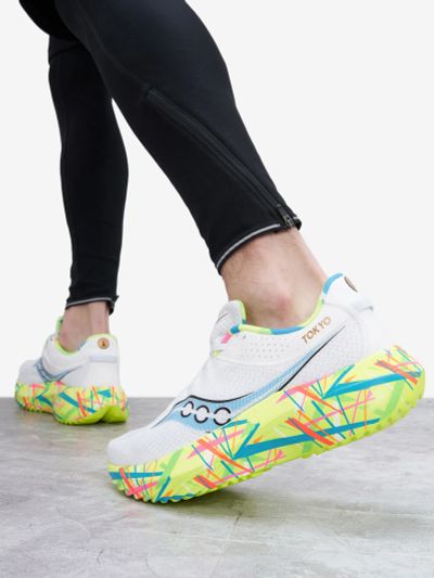 Лот: 24284636. Фото: 1. Кроссовки мужские Saucony Kinvara... Кеды, кроссовки, слипоны