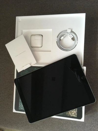 Лот: 11296573. Фото: 1. Apple iPad Pro 10.5 64Gb WiFi... Планшеты