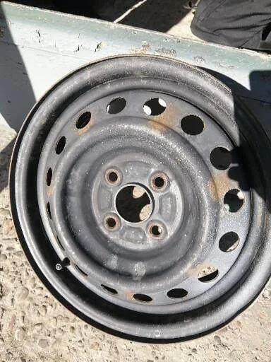 Лот: 17587390. Фото: 1. Диски штамповка r14 4*100 4 штуки. Диски