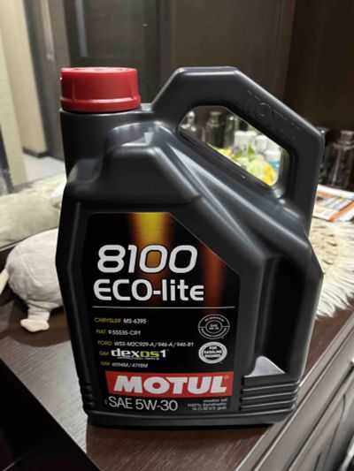 Лот: 24410052. Фото: 1. Motul 8100 5w30 Eco-Lite 5л. Масла, жидкости