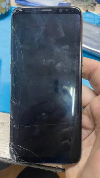Лот: 18939822. Фото: 1. Дисплей с трещиной для Samsung... Дисплеи, дисплейные модули, тачскрины