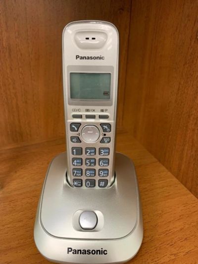 Лот: 16658109. Фото: 1. Радиотелефон Panasonic KX-TG2511. DECT и радиотелефоны