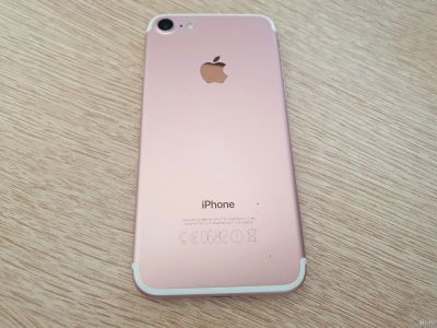 Лот: 14928907. Фото: 1. iPhone 7 32GB Rose Gold. Смартфоны