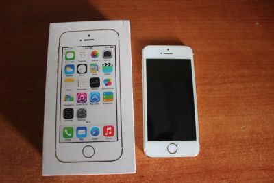 Лот: 8184459. Фото: 1. Iphone 5s Gold 32gb A1533. Смартфоны