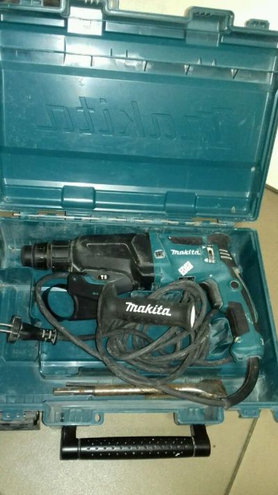 Лот: 12885568. Фото: 1. Перфоратор Makita hr2300 (т5139... Электроинструмент