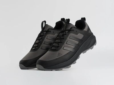 Лот: 25708505. Фото: 1. Кроссовки Adidas. Кеды, кроссовки, слипоны