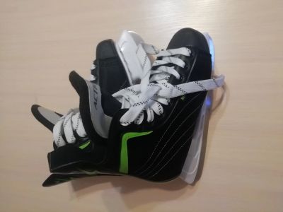 Лот: 18391146. Фото: 1. Коньки хоккейные. Коньки