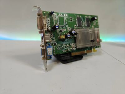 Лот: 25802697. Фото: 1. Видеокарта ATI Radeon 9600/ AGP... Видеокарты