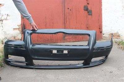 Лот: 1949220. Фото: 1. Бампер передний Toyota Avensis. Кузов