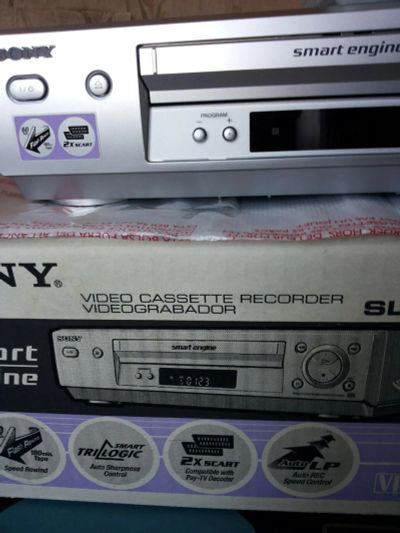 Лот: 10167560. Фото: 1. Видеокассетный рекордер Sony SLV... Видеомагнитофоны
