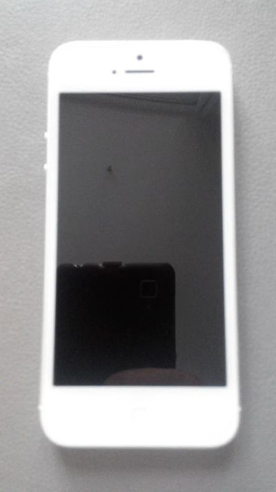 Лот: 6645808. Фото: 1. iphone 5 32Gb. Смартфоны