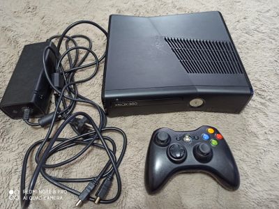 Лот: 20303962. Фото: 1. Консоль Xbox 360 320gb более 50игр. Игровые приставки, консоли