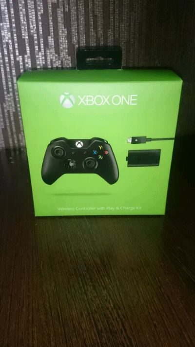 Лот: 6078828. Фото: 1. Геймпад джойстик xbox one + charge... Аксессуары для игровых приставок, консолей, геймпады