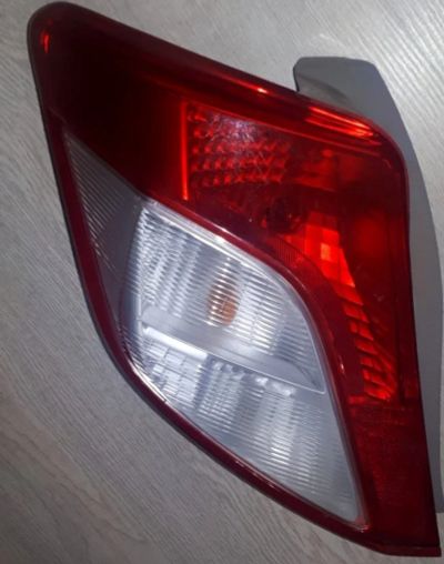 Лот: 16672130. Фото: 1. Фонарь задний левый Toyota Vitz... Оптика и освещение