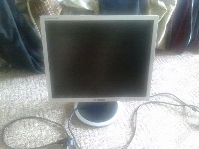 Лот: 1979174. Фото: 1. Samsung SyncMaster740n. ЖК-мониторы